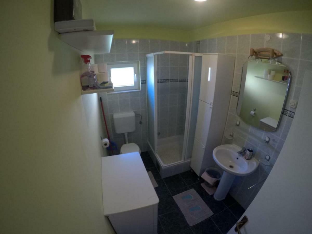 Apartman Kalajzic Омиш Экстерьер фото