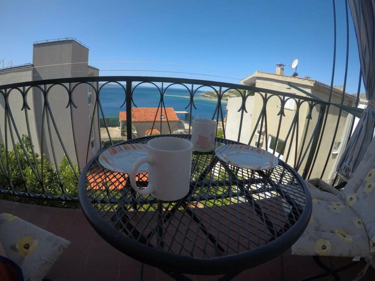 Apartman Kalajzic Омиш Экстерьер фото